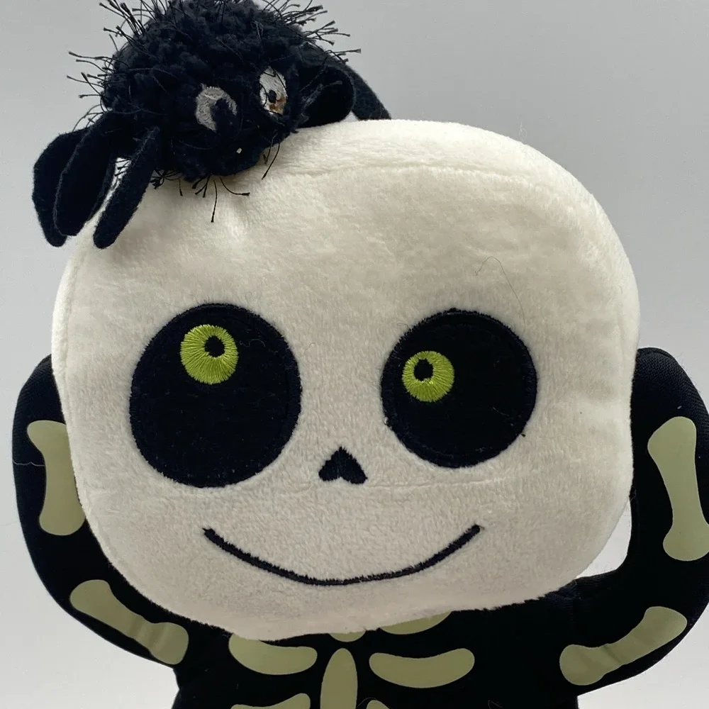Hallmark Halloween Skeleton Plush Animated Sings Hokey Pokey Works See Video‎